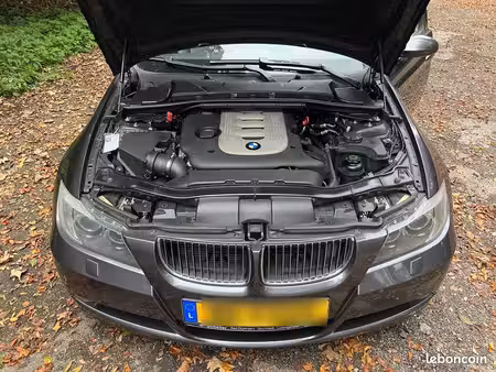 BMW Série 3 335d 3.0 286