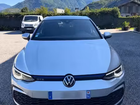 Volkswagen Golf GTE 1.4 245