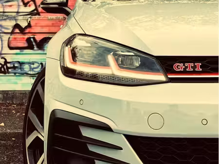 Volkswagen Golf GTI 2.0 TSI 110 Performance