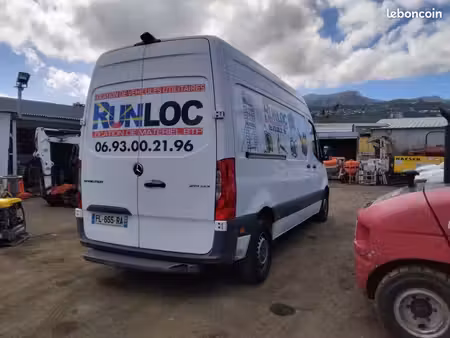 Mercedes-Benz Sprinter 2.1 143