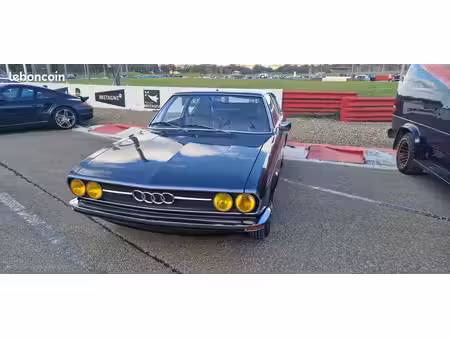 Audi 100 