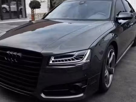 Audi A8 S8 Plus V8 4.0 605 quattro
