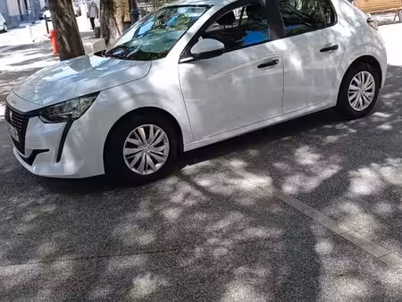 Peugeot 208 1.2 100