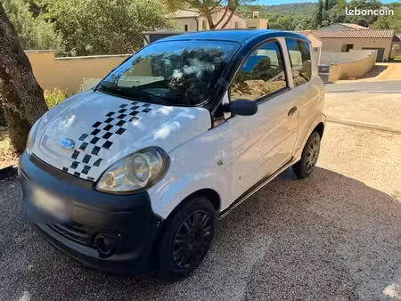 Microcar MGO 