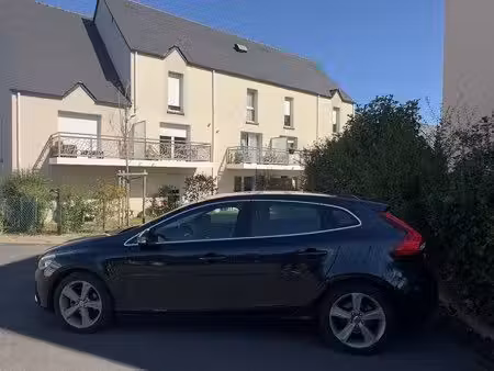 Volvo V40 D2 1.6 115