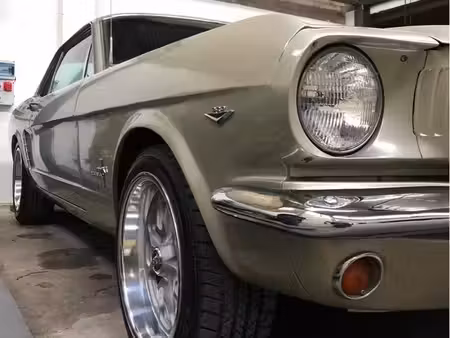 Ford Mustang 