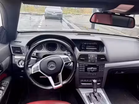Mercedes-Benz Classe E E 220