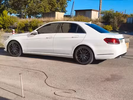 Mercedes-Benz Classe E E 300