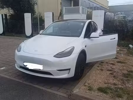 Tesla Model Y Grande Autonomie 275 4x4
