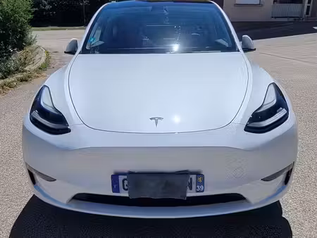 Tesla Model Y Grande Autonomie 351