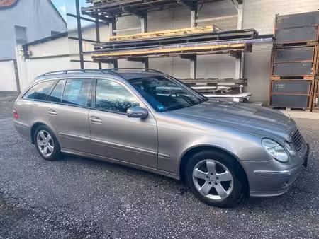 Mercedes-Benz Classe E E 220 2.1 150