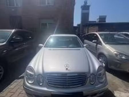 Mercedes-Benz Classe E E 200