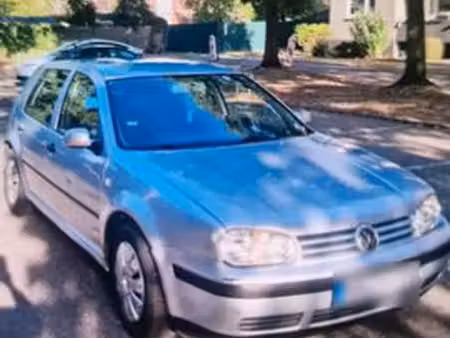 Volkswagen Golf 2.0