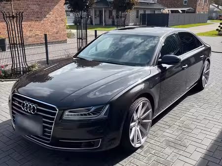 Audi A8 