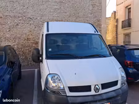 Renault Master 2.5 dCi 100