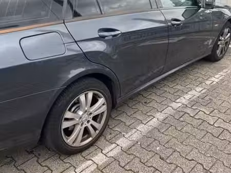 Mercedes-Benz Classe E E 200 2.1 136