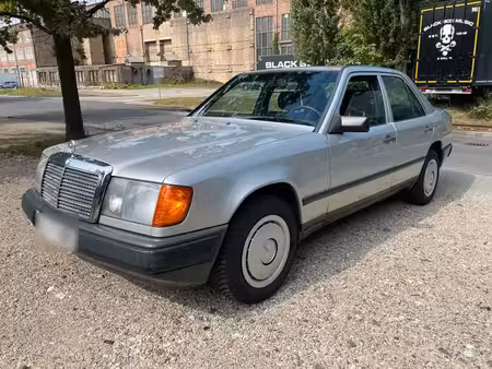 Mercedes-Benz Classe E 230 E