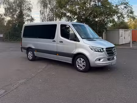 Mercedes-Benz Sprinter 319 V6 3.0 CDI 190