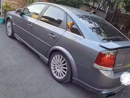 Opel Vectra 2.2 155