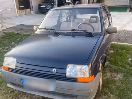 Renault R5 