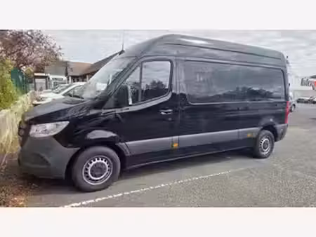 Mercedes-Benz Sprinter 211