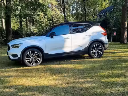 Volvo XC40 D4 2.0 190 R Design 4x4