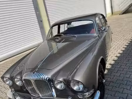 Daimler Sovereign 