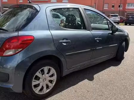 Peugeot 207 1.4 HDi 70