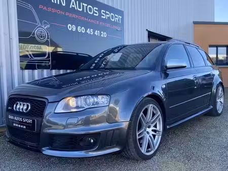 Audi A4 RS4 V8 4.2 FSI 420 quattro
