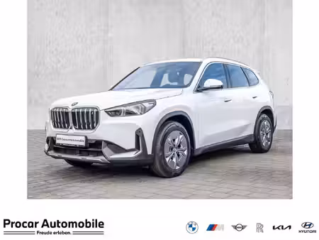 BMW iX1 
