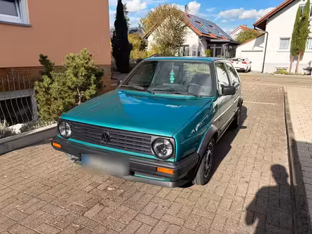 Volkswagen Golf 