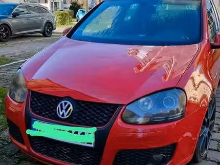 Volkswagen Golf GTI 2.0 TFSI 230