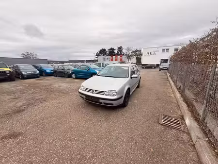 Volkswagen Golf 1.4 75