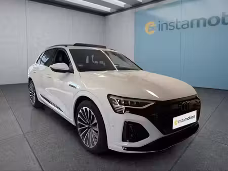 Audi Q8 55 408 S line quattro