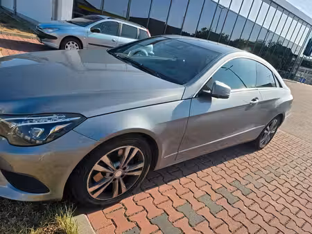Mercedes-Benz Classe E E 300 252