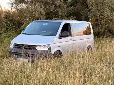 Volkswagen Transporter T5 1.9 TDI 102