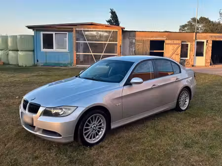 BMW Série 3 318i 2.0 129