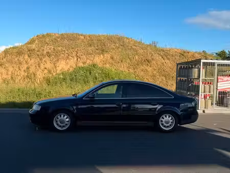 Audi A6 V6 2.4 165