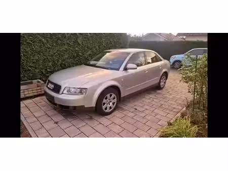 Audi A4 2.0 130