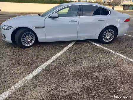 Jaguar XF D163 2.0 163
