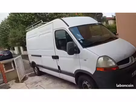 Renault Master 2.5 dCi 120