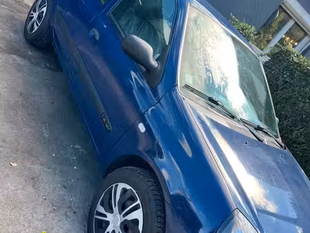 Renault Clio 1.4 98