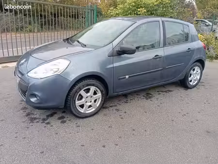 Renault Clio 1.2 75