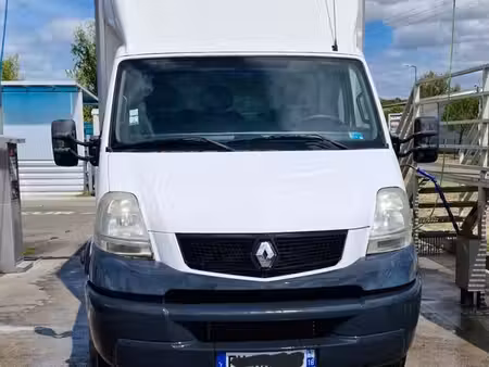Renault Mascott V6 3.0