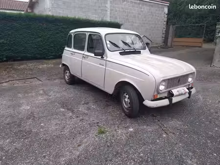 Renault R4 4L