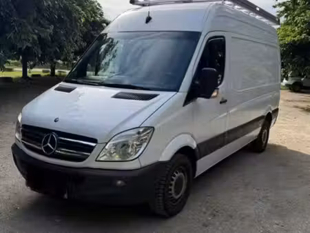 Mercedes-Benz Sprinter V6 3.0 184