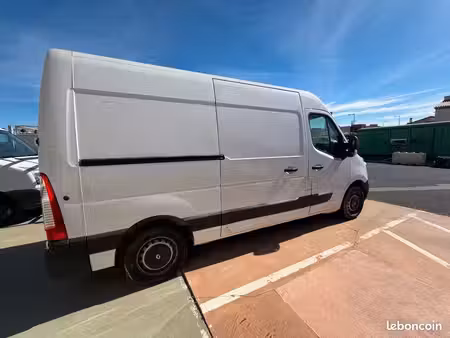 Renault Master 2.3 dCi 135