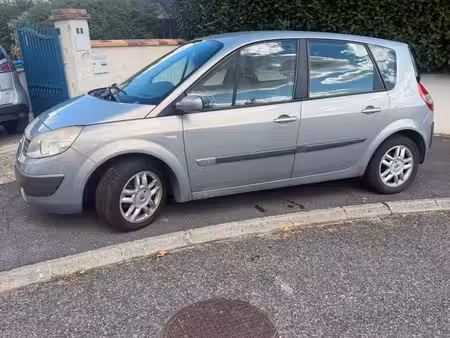 Renault Scénic dCi 100