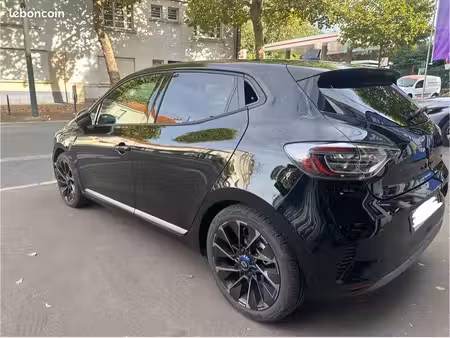 Renault Clio E-Tech 1.6 145 Esprit Alpine
