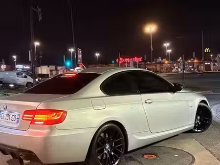 BMW Série 3 330d 3.0 245
